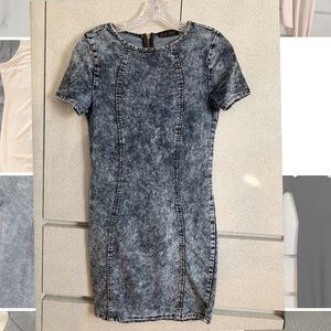 Short sleeved denim bodycon dress